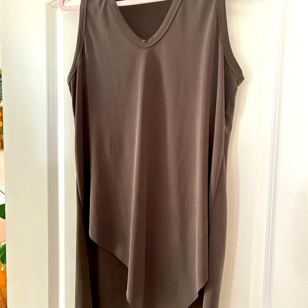 Sen v-neck asymmetrical sleeveless top NWOT